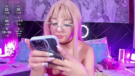 EmilyyGomez stripchat stream image