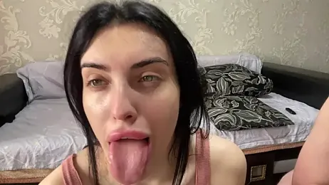 _krisvanessa_ stripchat stream image