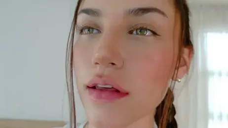 GrettaBenett stripchat stream image