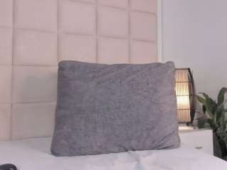 zhuyhong camsoda stream image