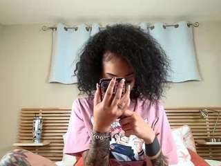 starryari69 camsoda stream image