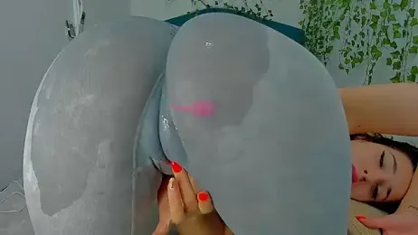 RedAssHottie stripchat stream image