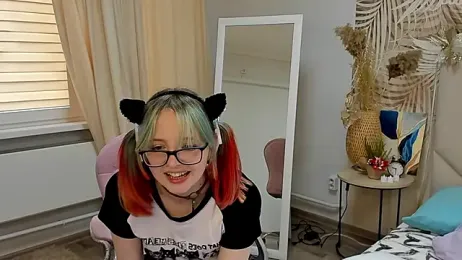 CoralineYoung stripchat stream image