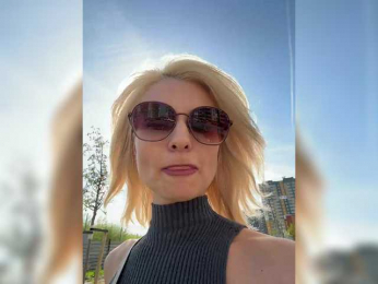 -Molly- bongacams stream image