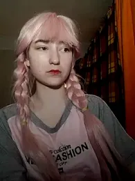 Yoonhee_Kiss stripchat stream image