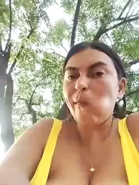 Horny-Mommy-Dirty stripchat stream image