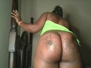 yourthickgyal camsoda stream image