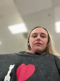 lunagirl13 stripchat stream image