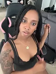 Your_Paris stripchat stream image