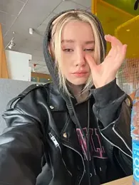 SSSATIVA_model stripchat stream image