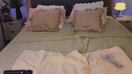 hol1y stripchat stream image