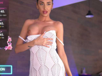 KairaAndrews bongacams stream image