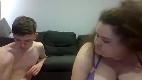 curvy_crystal stripchat stream image