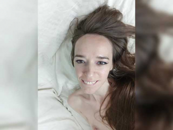 A_R_T_A bongacams stream image