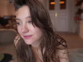 mia_elfie chaturbate stream image