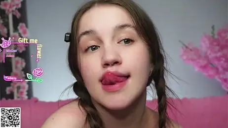 AmiLewis stripchat stream image