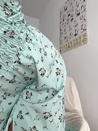 streetdoll stripchat stream image