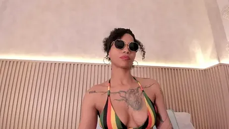 daiana_curly stripchat stream image