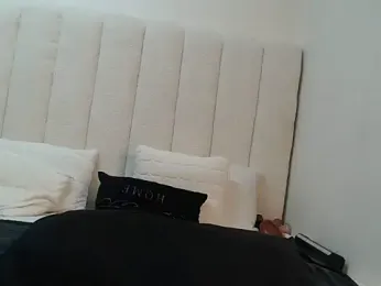 Bustygoddess32 stripchat stream image