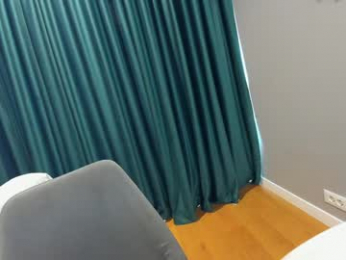 ehotlovea chaturbate stream image