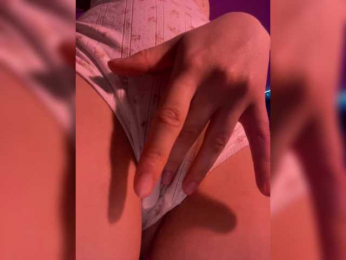 -Summer- bongacams stream image