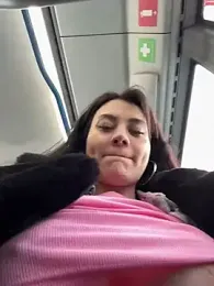 Wet__Bunny stripchat stream image