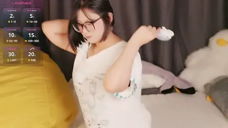 Yu_UwU_ stripchat stream image