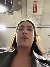 Holly_Play stripchat stream image