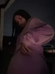 Laura-Khalifa stripchat stream image