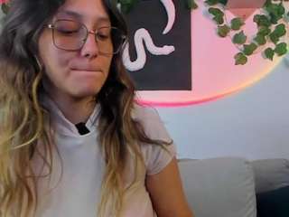 nataliepeterson camsoda stream image