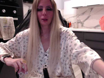 blondalina bongacams stream image