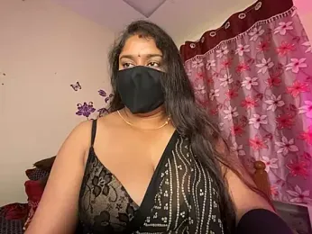 LouleyRanii stripchat stream image