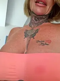 YourMommyBlair stripchat stream image