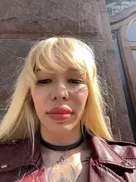 babydolll stripchat stream image