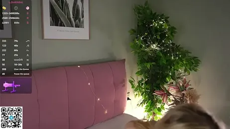 MiaBanger stripchat stream image