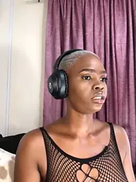 LuciousLips96 stripchat stream image